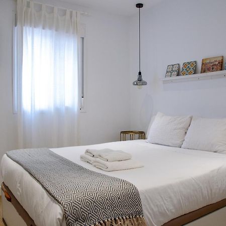 Apartamento Moderno En Triana 2 Dormitorios Y Aire Acondicionado Sevilla Eksteriør billede