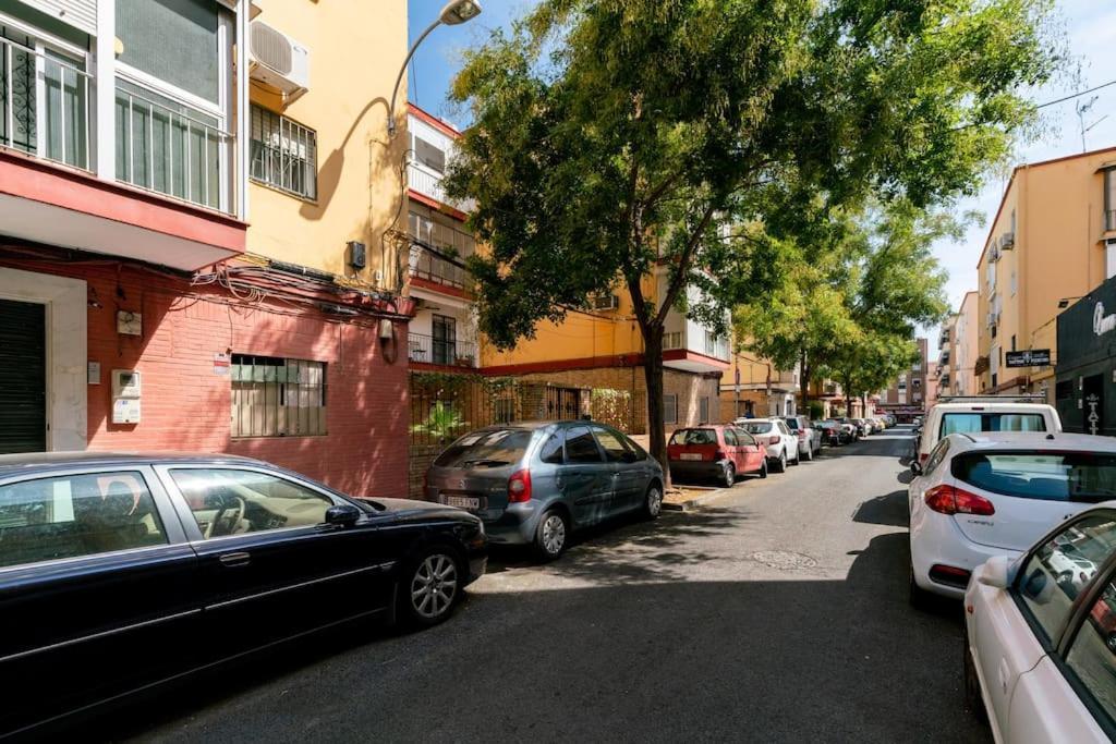 Apartamento Moderno En Triana 2 Dormitorios Y Aire Acondicionado Sevilla Eksteriør billede