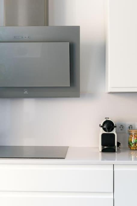 Apartamento Moderno En Triana 2 Dormitorios Y Aire Acondicionado Sevilla Eksteriør billede