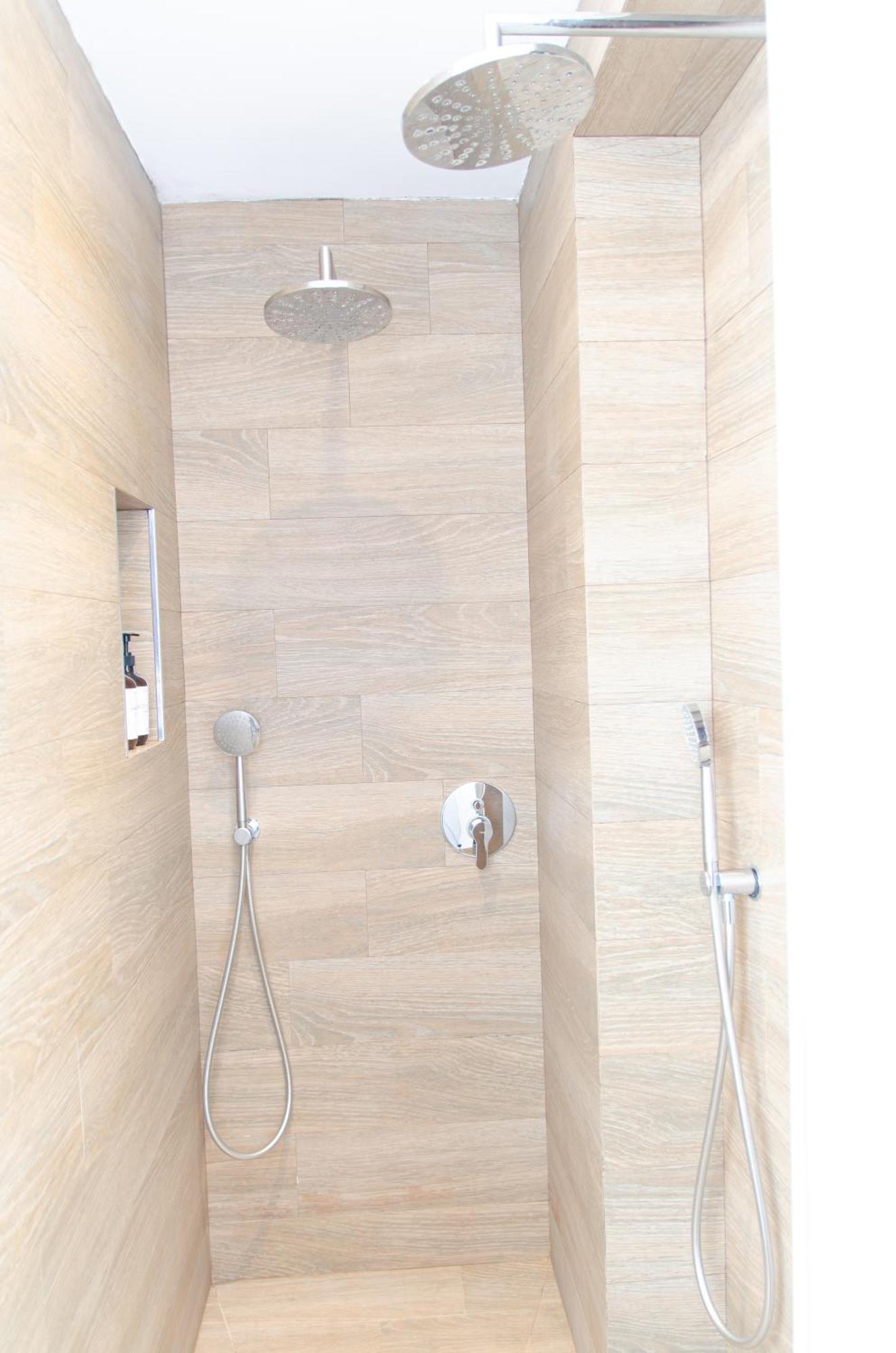 Apartamento Moderno En Triana 2 Dormitorios Y Aire Acondicionado Sevilla Eksteriør billede
