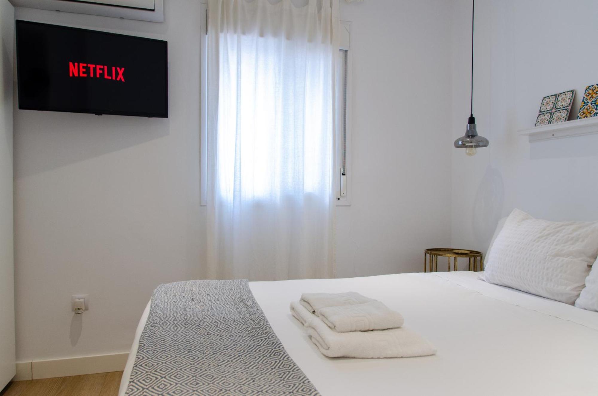 Apartamento Moderno En Triana 2 Dormitorios Y Aire Acondicionado Sevilla Eksteriør billede
