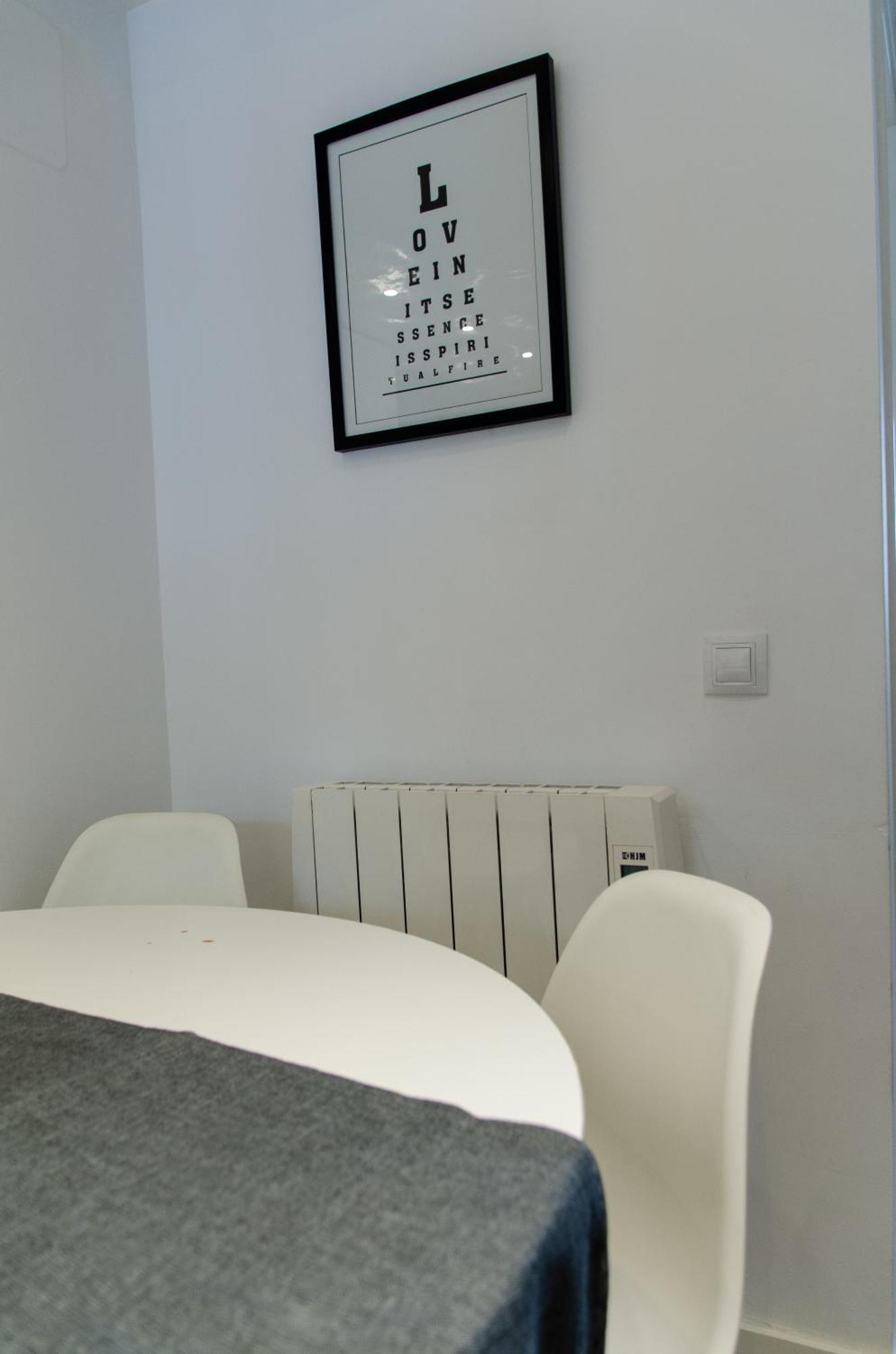 Apartamento Moderno En Triana 2 Dormitorios Y Aire Acondicionado Sevilla Eksteriør billede
