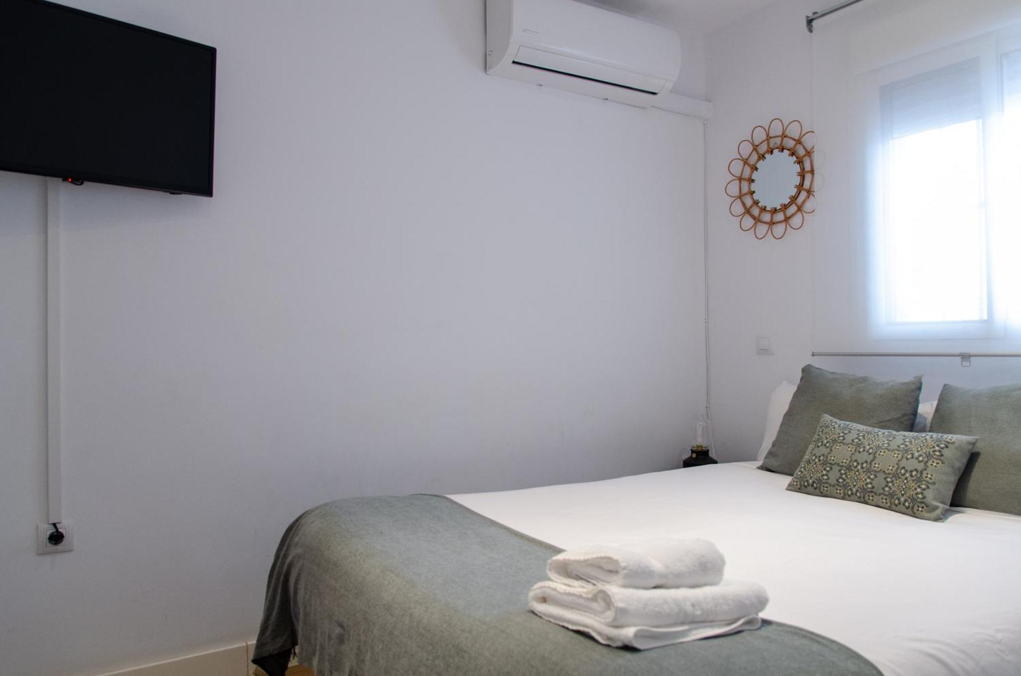 Apartamento Moderno En Triana 2 Dormitorios Y Aire Acondicionado Sevilla Eksteriør billede