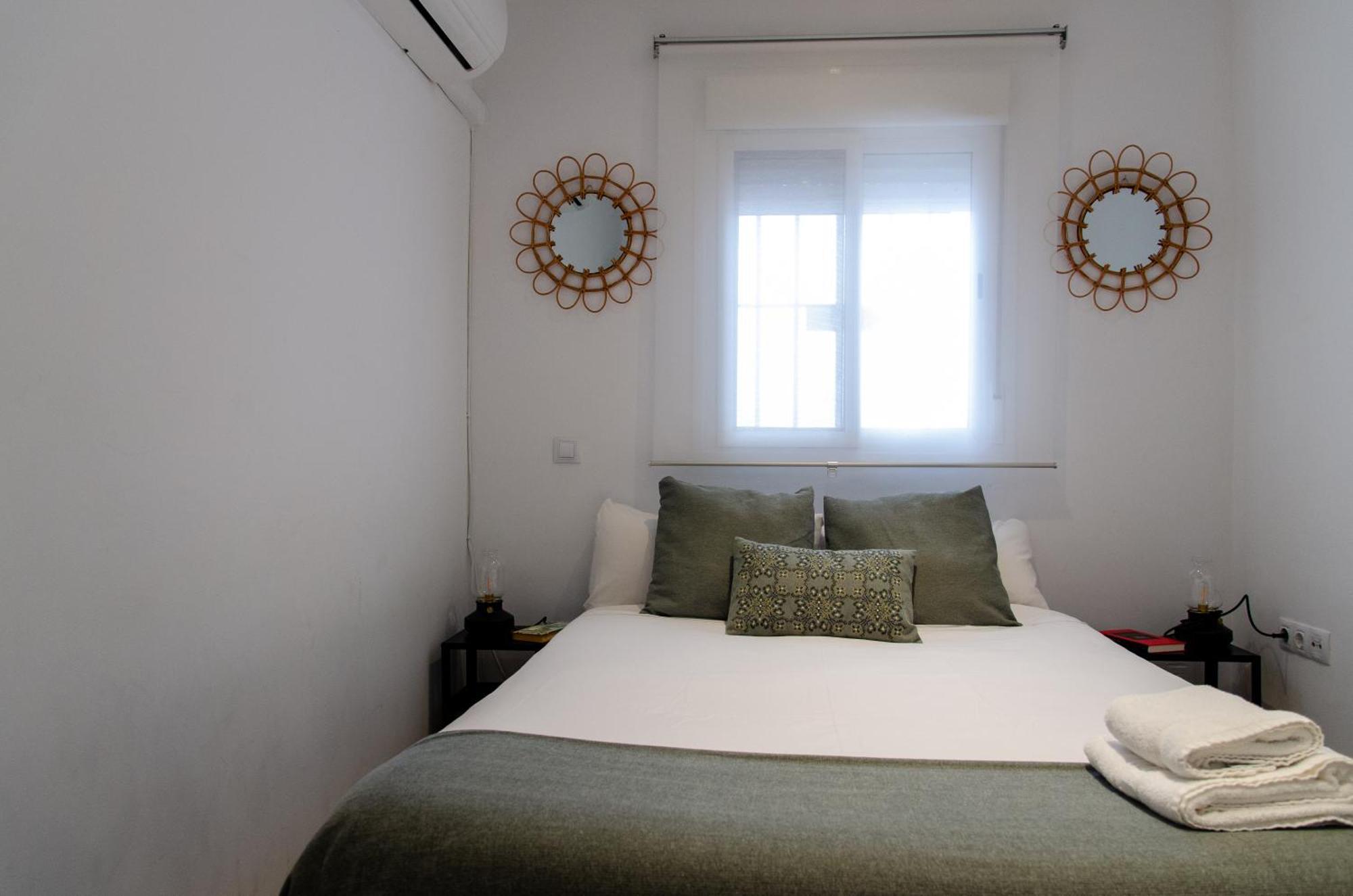 Apartamento Moderno En Triana 2 Dormitorios Y Aire Acondicionado Sevilla Eksteriør billede