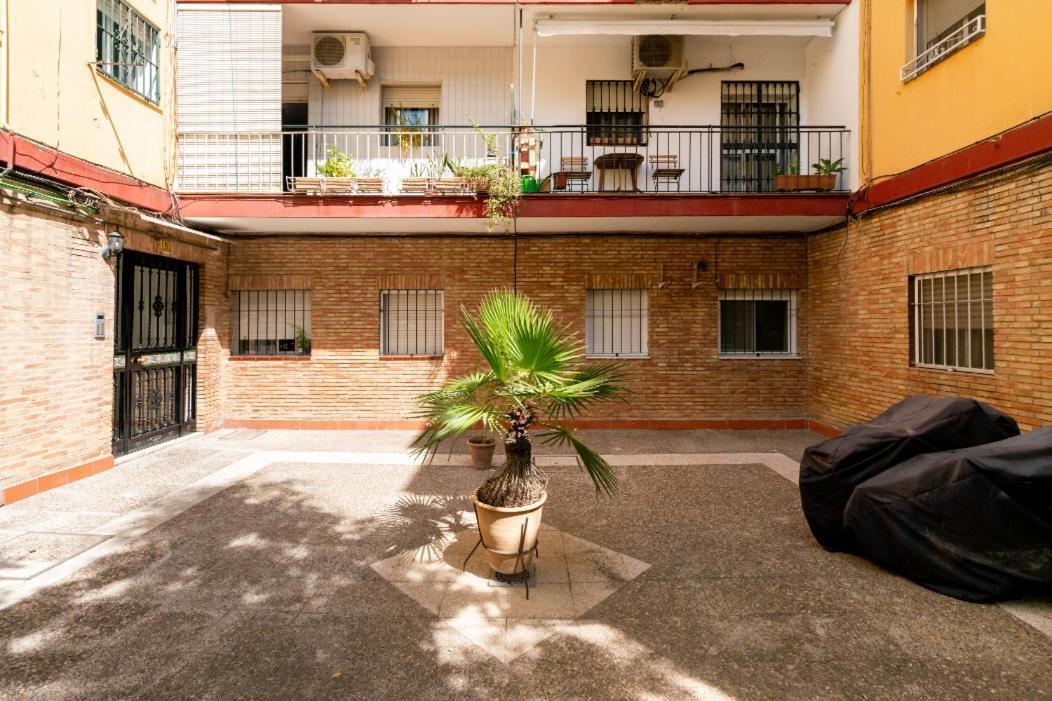 Apartamento Moderno En Triana 2 Dormitorios Y Aire Acondicionado Sevilla Eksteriør billede