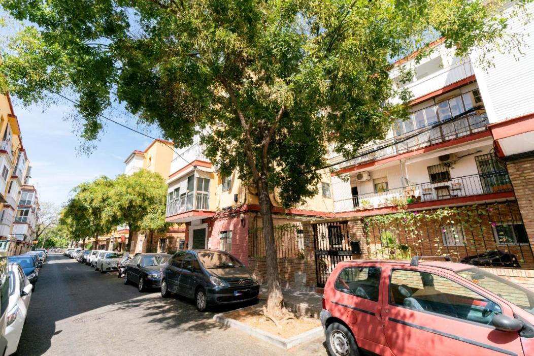 Apartamento Moderno En Triana 2 Dormitorios Y Aire Acondicionado Sevilla Eksteriør billede